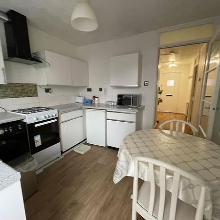 Spacious Bungalow In London, Near Central London, The Excel Centre And The O2, Ideal For Families Bagian luar foto