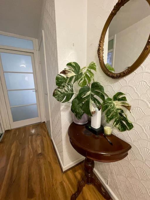 Spacious Bungalow In London, Near Central London, The Excel Centre And The O2, Ideal For Families Bagian luar foto